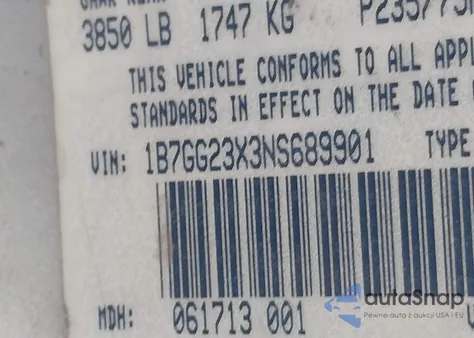 1992 Dodge Dakota z USA, uszkodzony, nr VIN 1B7GG23X3NS689901